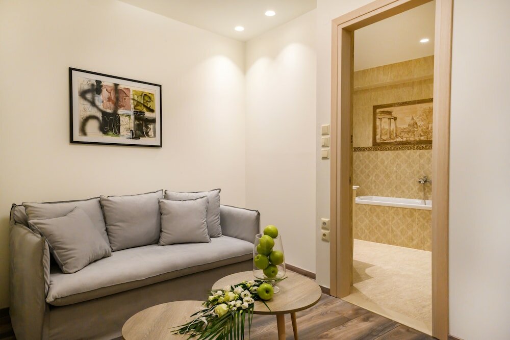 Фото Emerald Suites