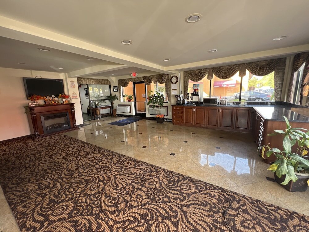 Фото A Victory Inn - West Dearborn