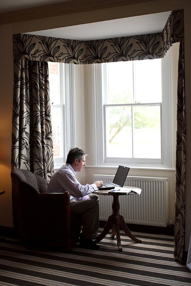 Фото The Links Country Park Hotel