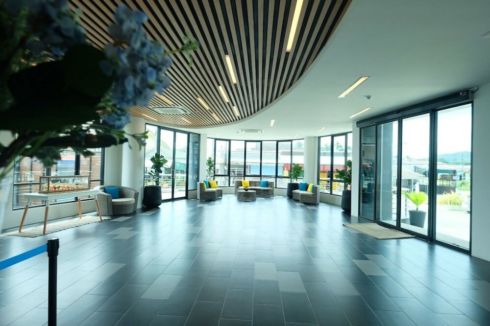 Фото The Galla Hotel