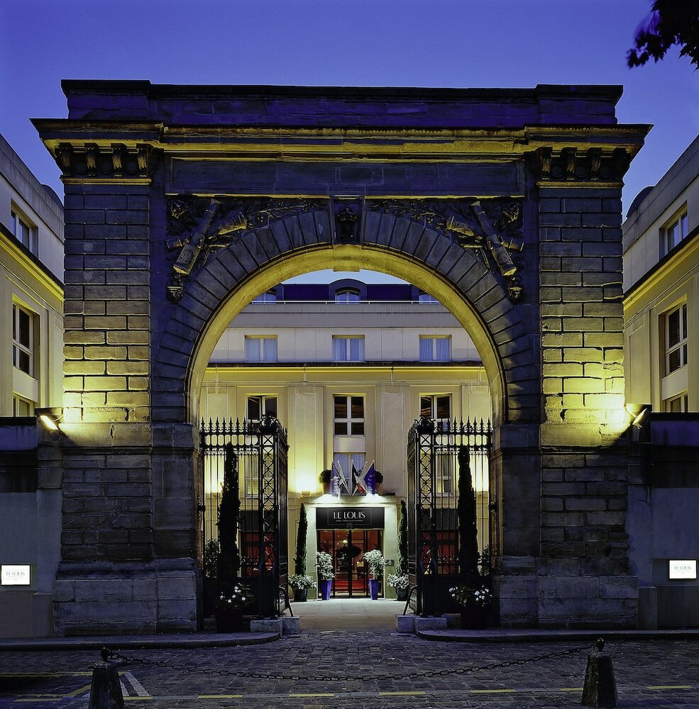 Фото Le Louis Versailles Château MGallery