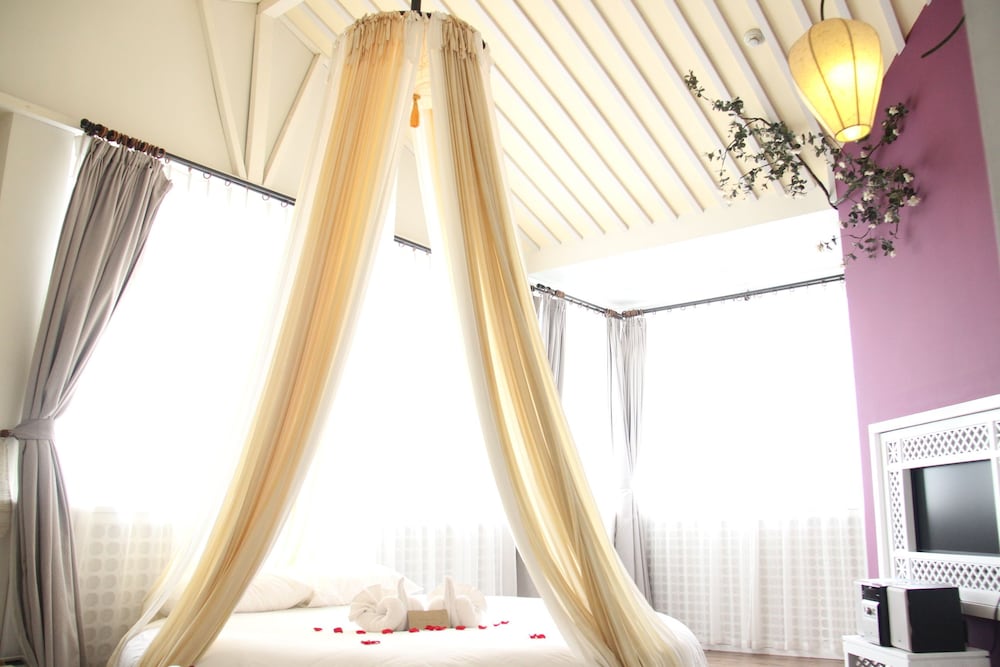 Фото Orchid Hotel