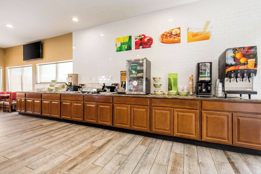 Фото Quality Inn & Suites Georgetown - Seaford