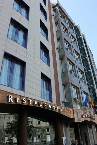 Внешний вид отеля Hotel Campoamor в Овьедо, фото 5