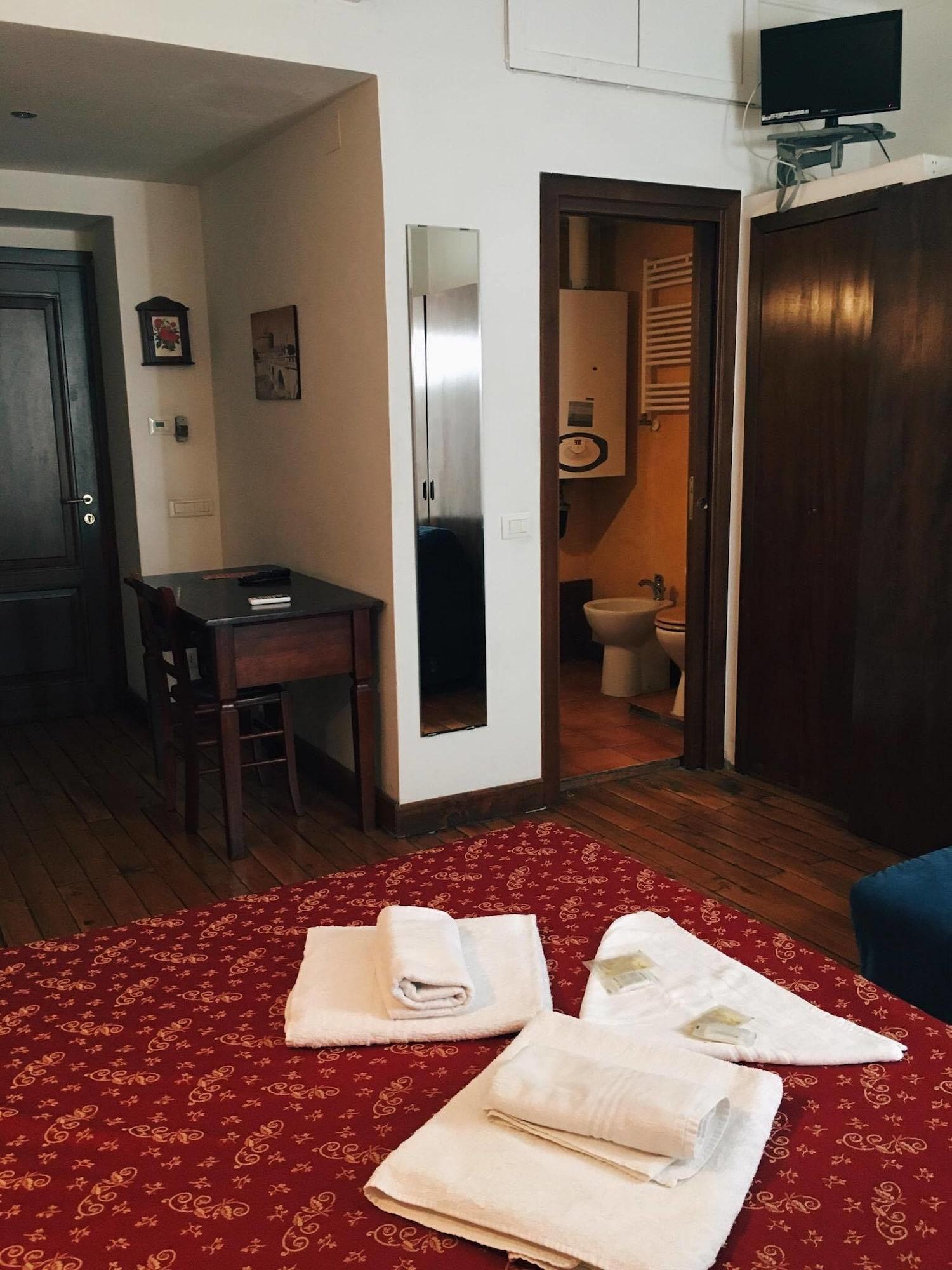 Фото B&b Roman Rooms