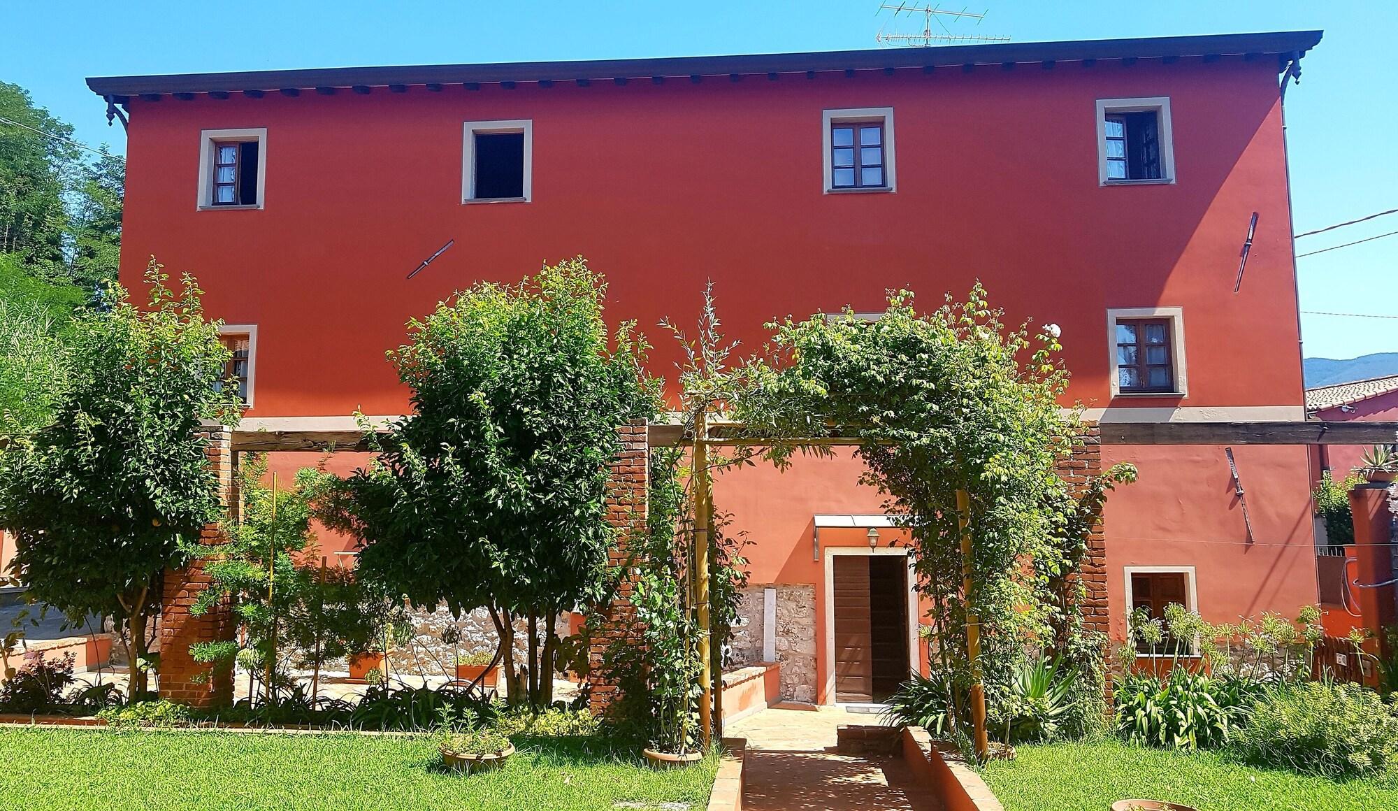 Фото Albergo Ristorante Ama La Luna