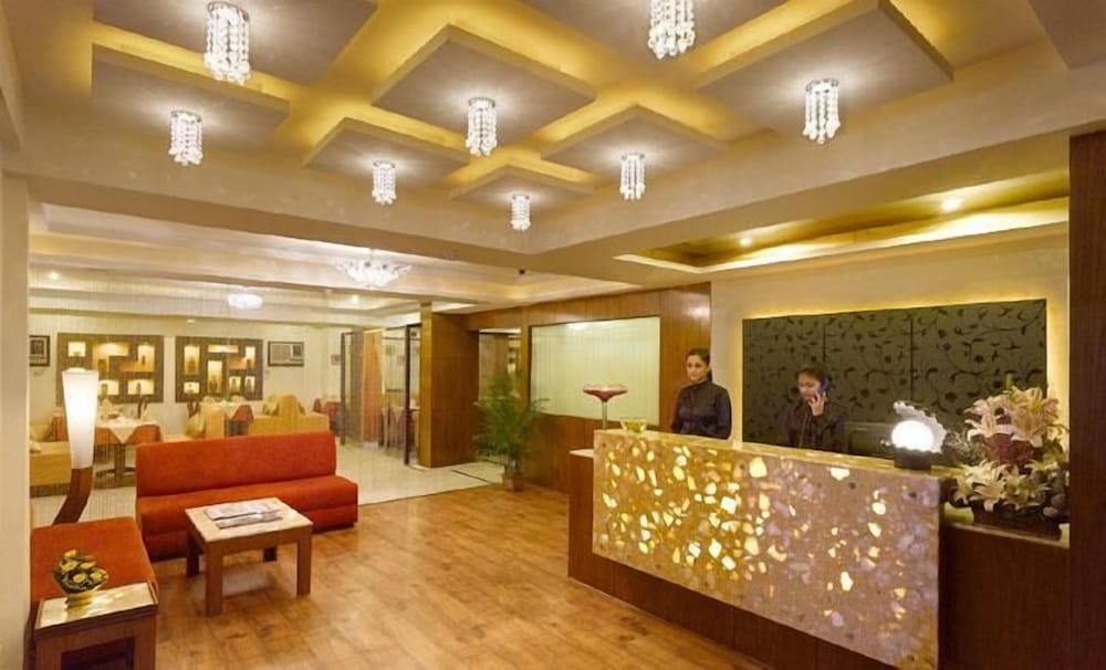 Фото The Pearl Hotel, Kolkata