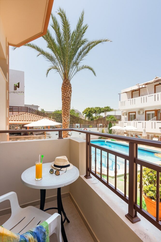 Фото Galini Apartments and Studios