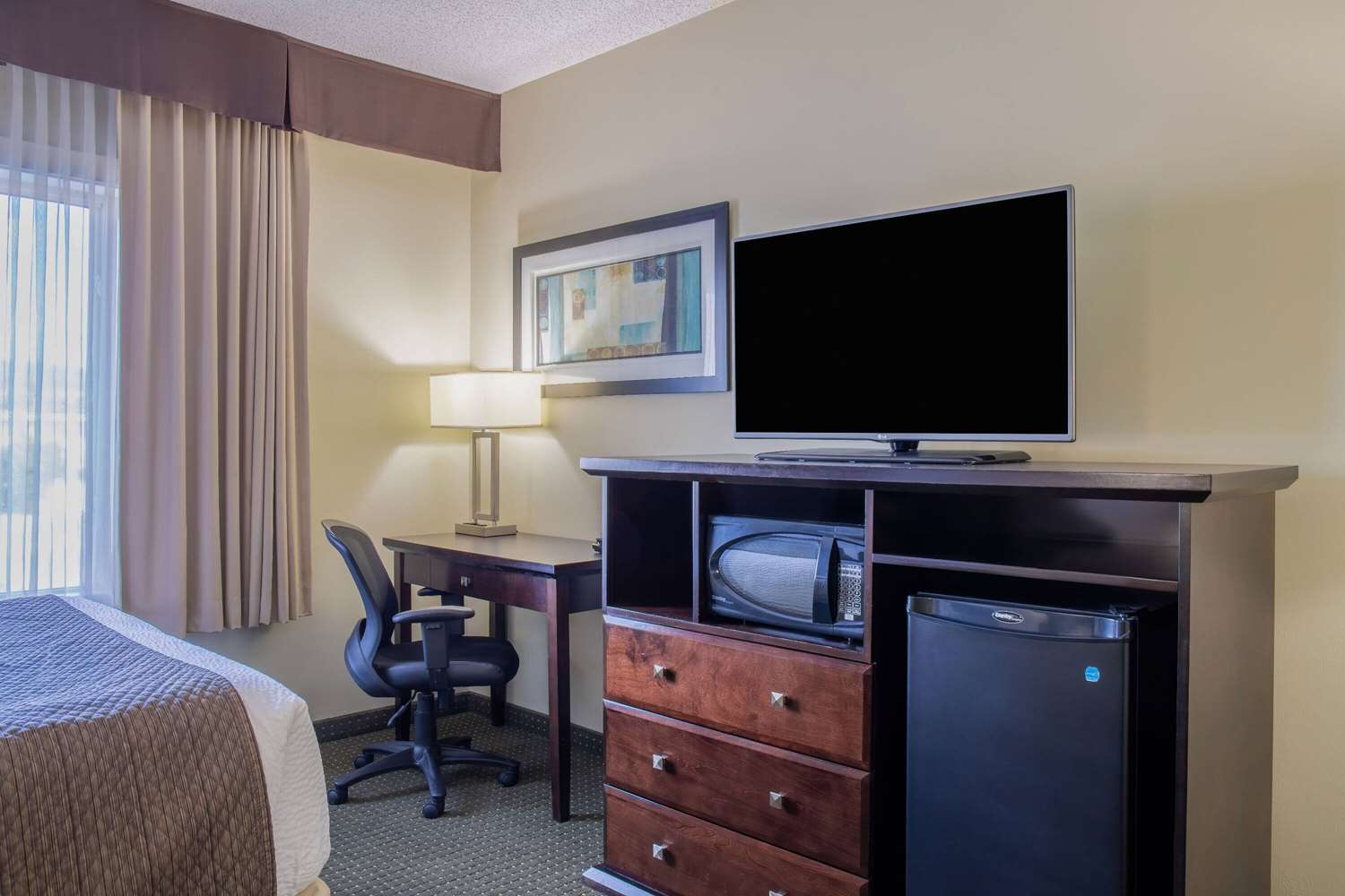 Фото Days Inn Cranbrook