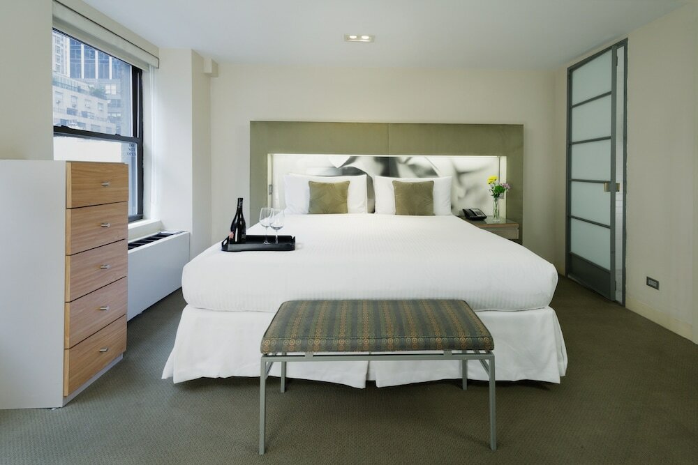 Фото The Shoreham Hotel