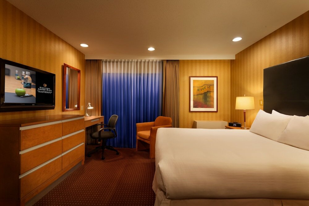 Фото Executive Hotel Vancouver Airport