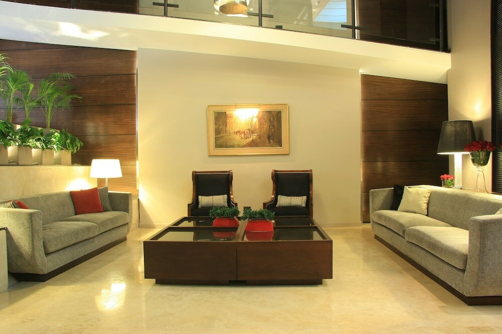 Фото Grand King Hotel