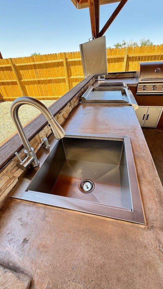 Фото Microtel Inn and Suites by Wyndham Monahans