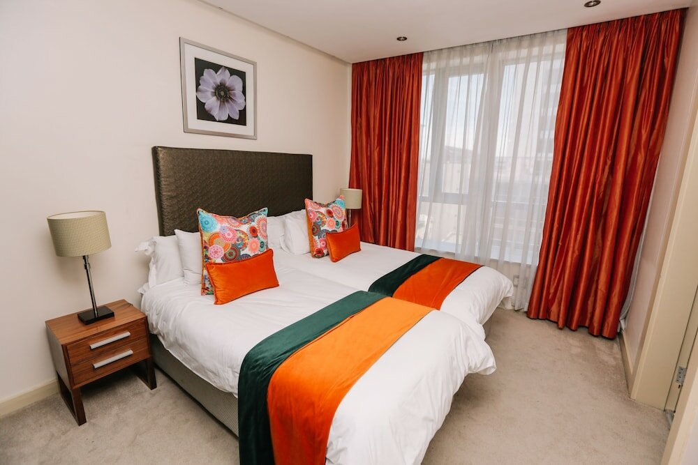 Фото Mandela Rhodes Place Hotel