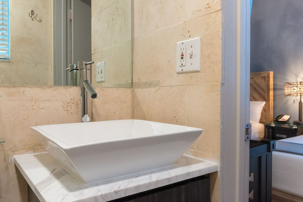 Фото Whitelaw Hotel