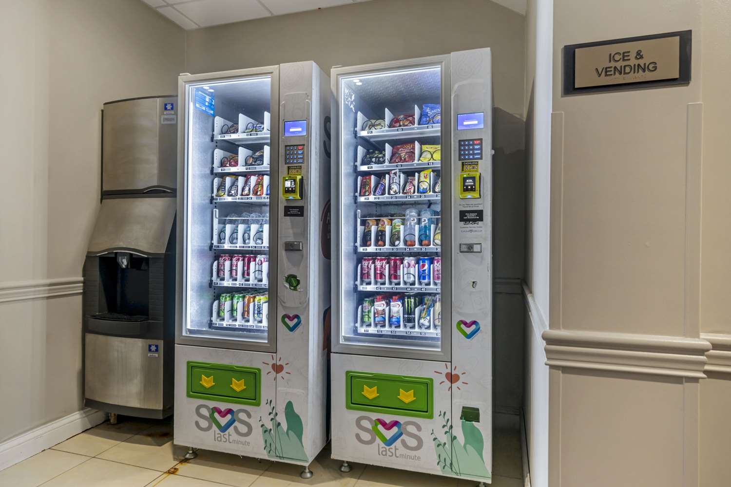 Фото Country Inn & Suites by Radisson, Tampa Airport North, Fl