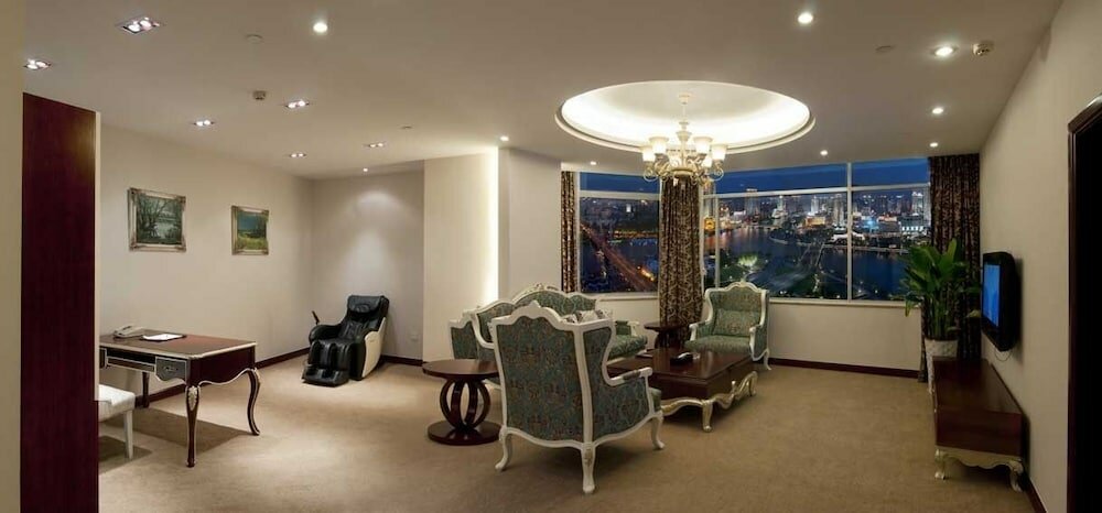 Фото Golden Port Hotel