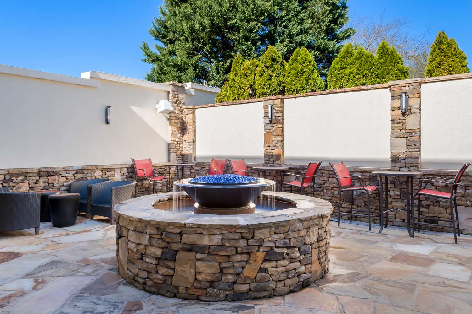 Фото Best Western Newport Inn