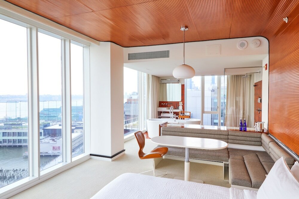 Фото The Standard High Line