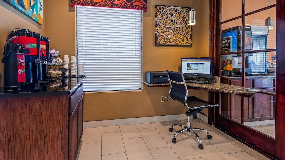 Фото Best Western- Round Rock