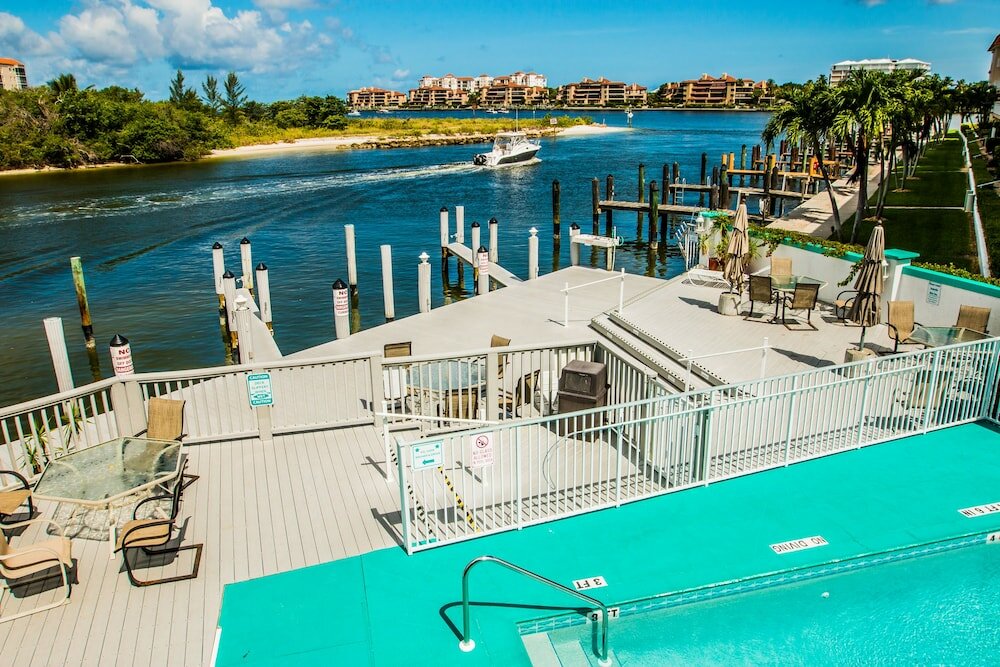 Фото The Boat House