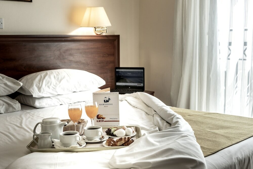 Фото Kapetanios Limassol Hotel