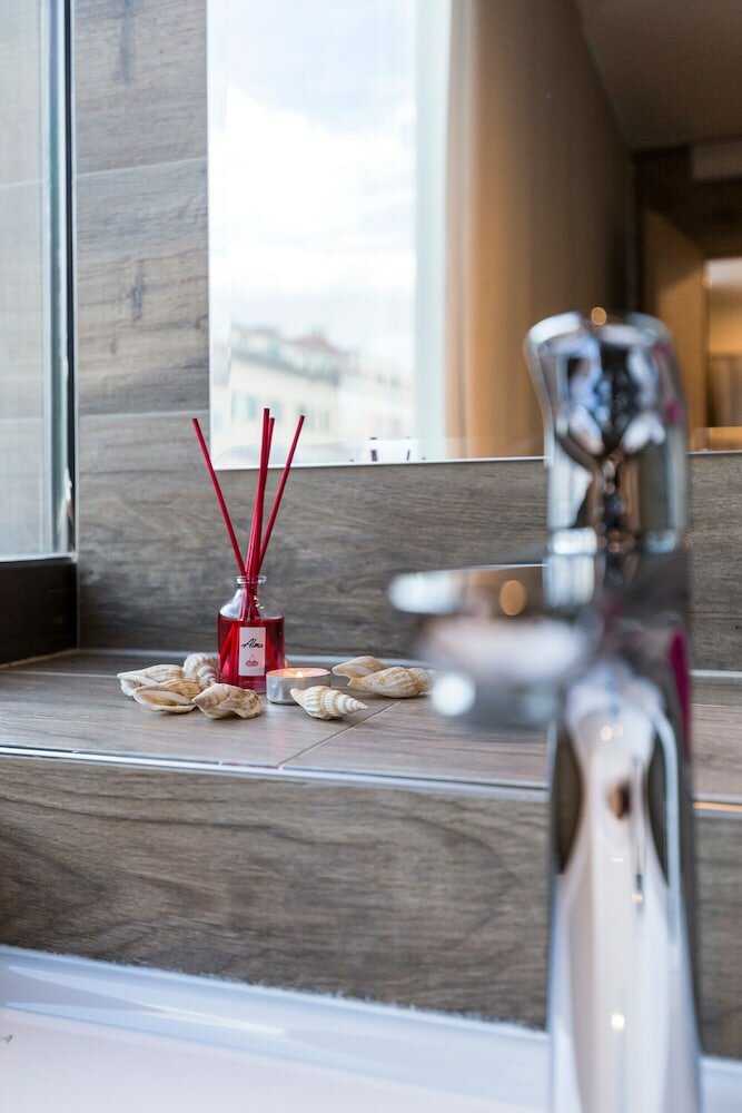 Фото Apinelo Tower Rooms