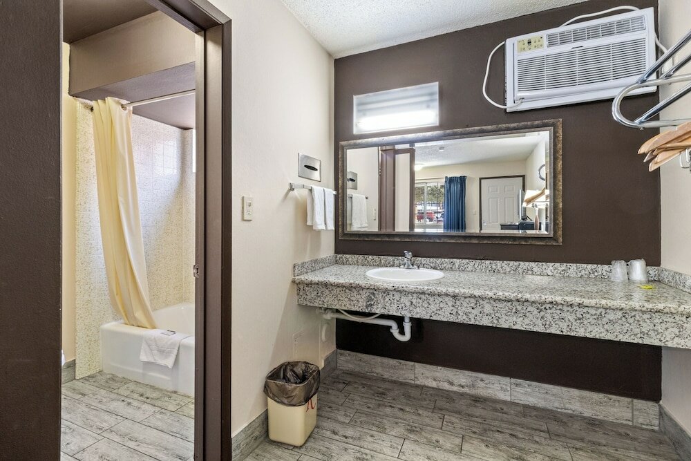 Фото Economy Inn Barstow