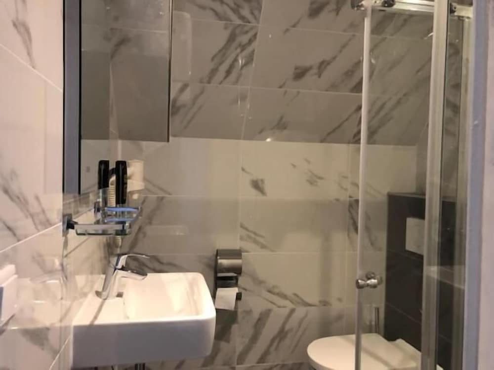 Фото Facade Hotel Amsterdam