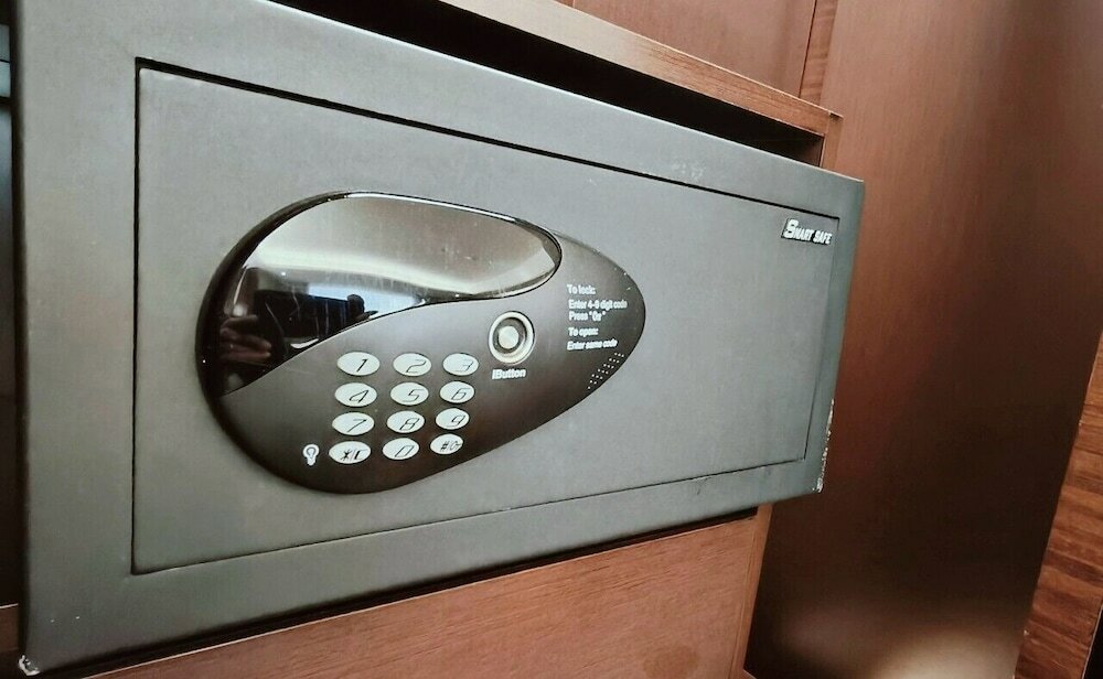 Фото S Aura Hotel