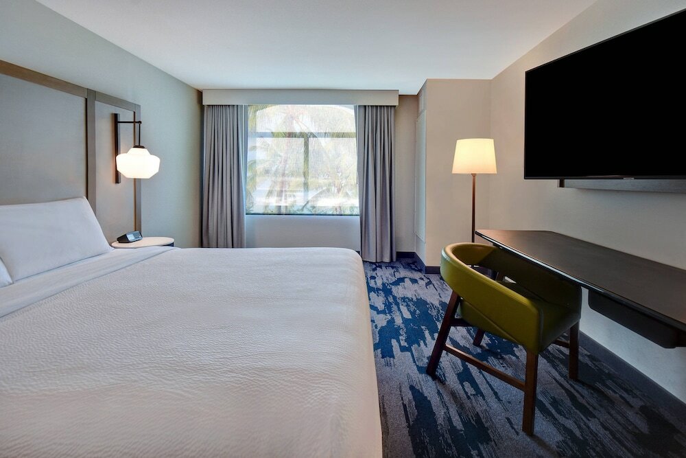 Фото Fairfield Inn & Suites by Marriott Las Vegas Airport South