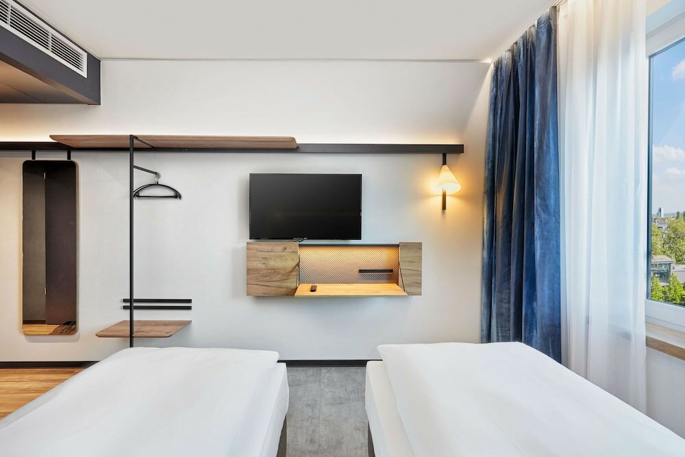 Фото H2 Hotel Düsseldorf City