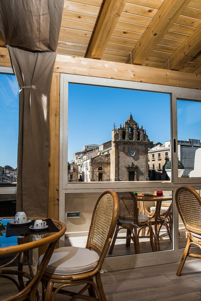 Фото Ariston Suite