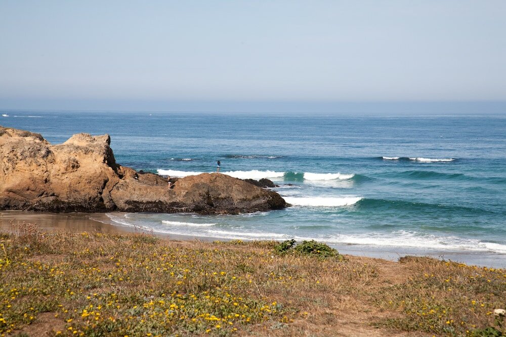 Фото Surf & Sand Lodge