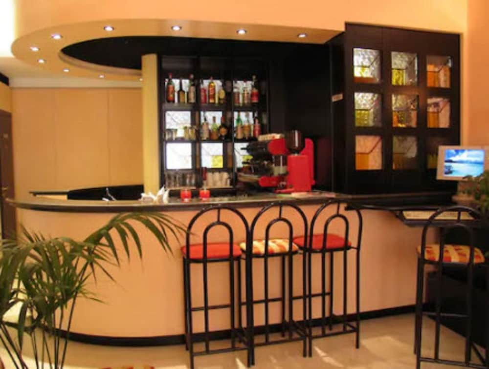 Фото Hotel Garibaldi