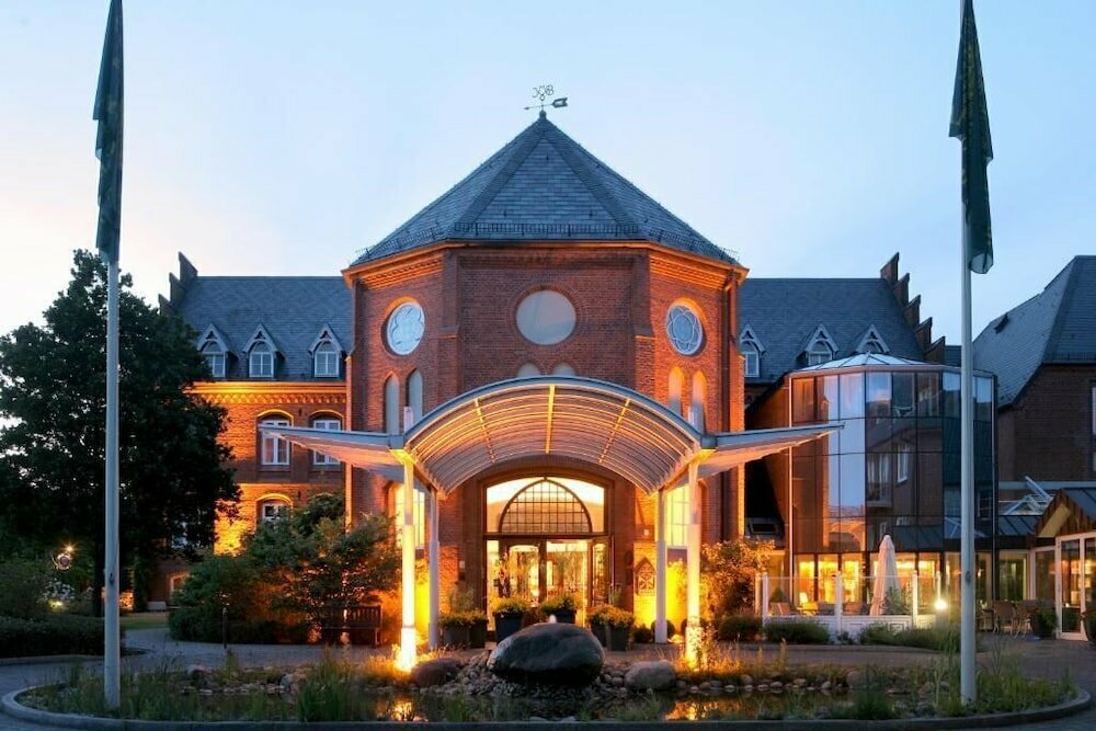 Hotel Genießer Hotel Altes Gymnasium, Husum, photo