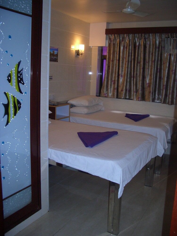 Фото Maple Leaf Guest House