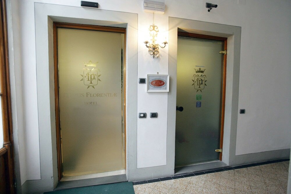 Фото Domus Florentiae Hotel