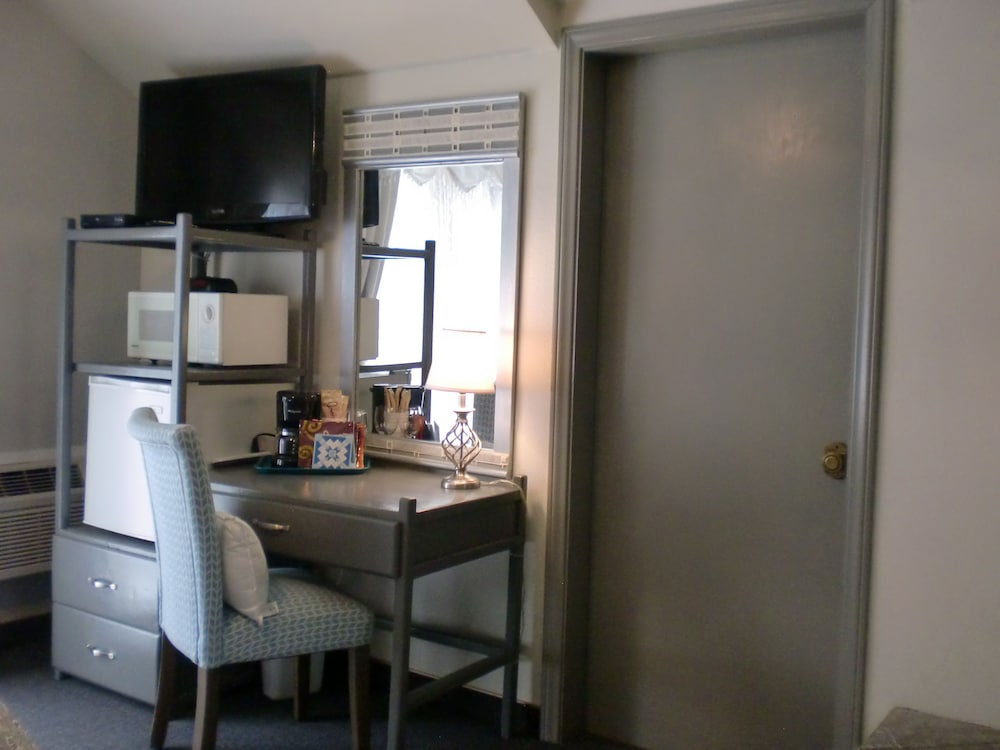 Фото The North Shore Inn