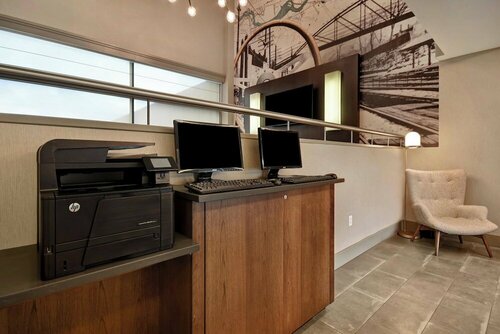 Гостиница Four Points by Sheraton Boston Newton в Нидхаме