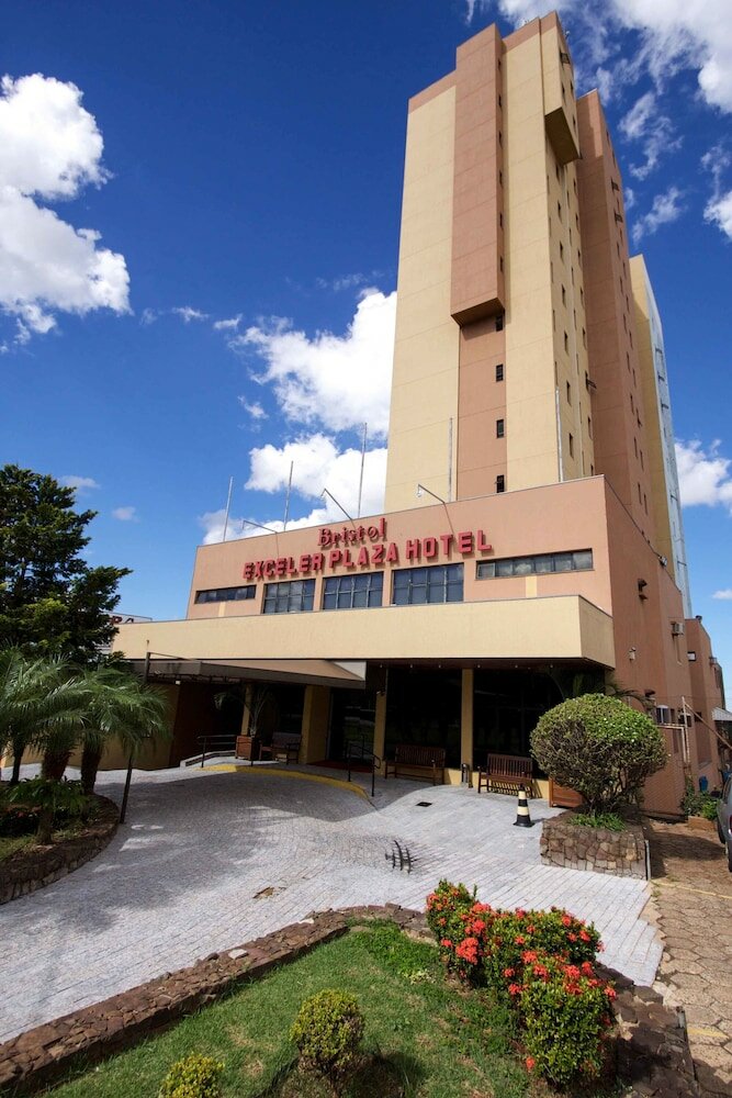 Фото Bristol Exceler Plaza Hotel