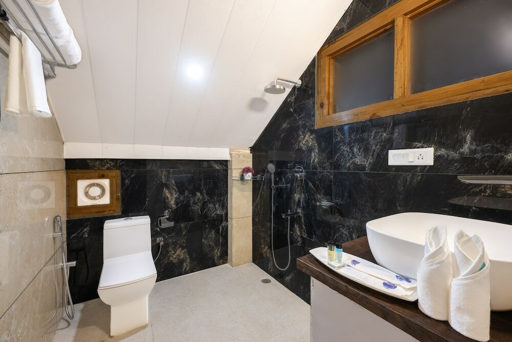 Фото Bradhi - Echor Riverside Resort Jibhi