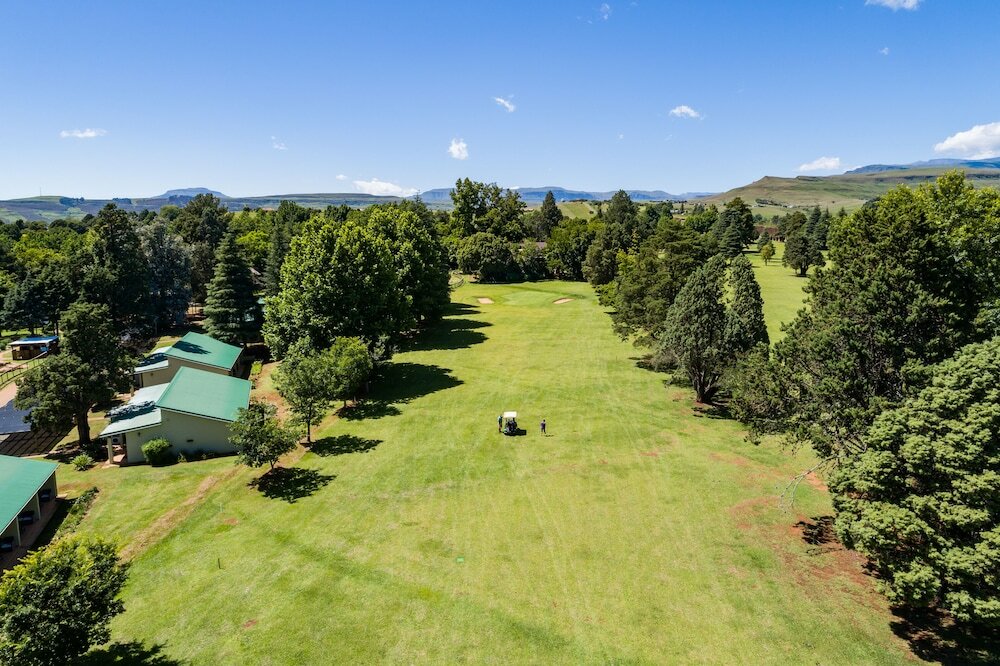 Фото Gooderson Monks Cowl Golf Resort