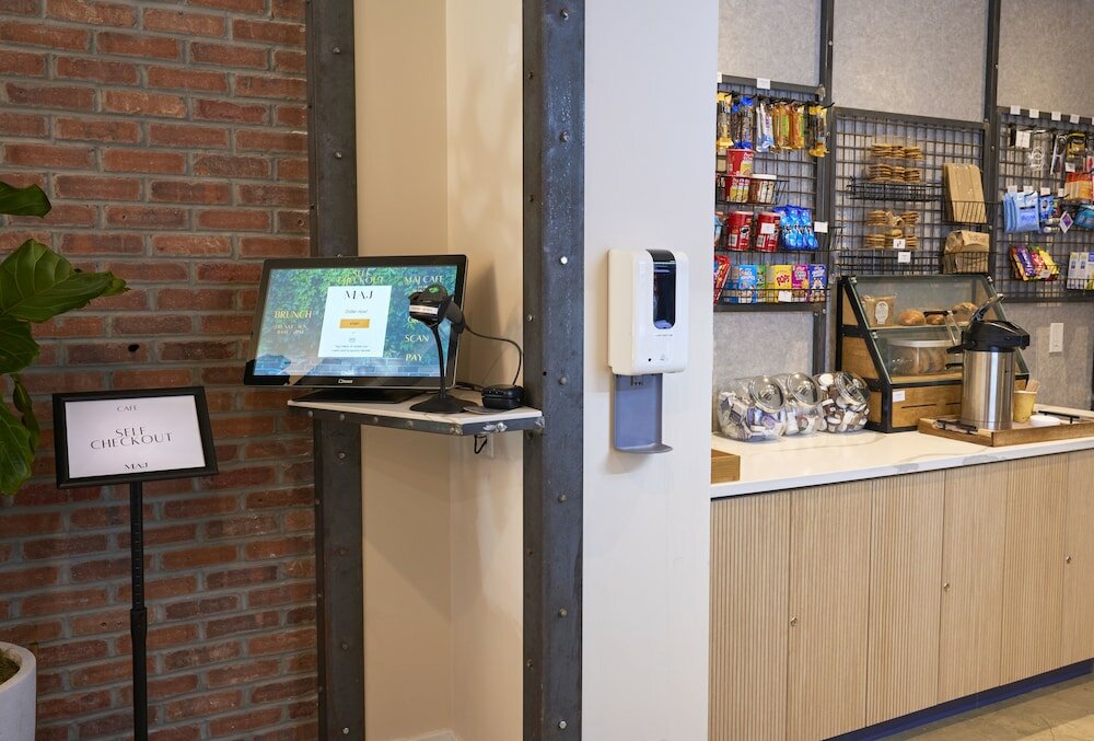 Фото The Maj Hotel