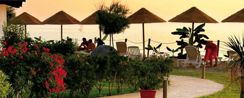 Фото Sunshine Beach Resort