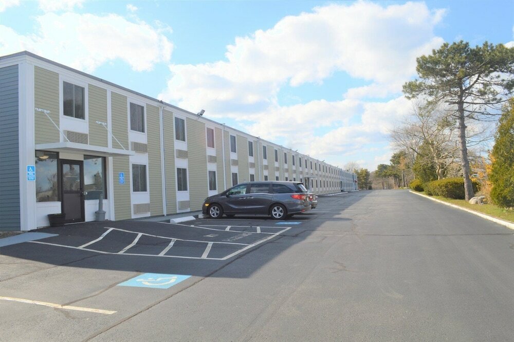 Фото Falmouth Inn