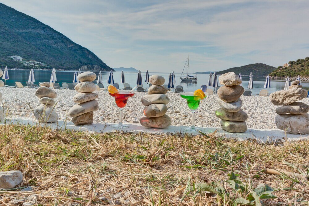 Фото Rouda Bay Beach Hotel