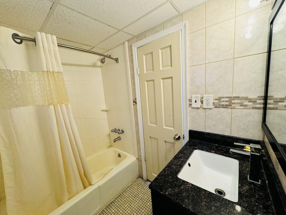 Фото Skyview Manor Motel