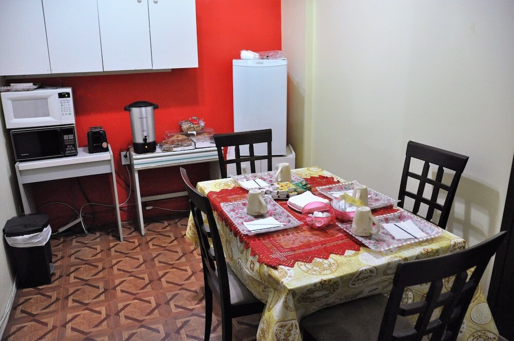 Фото Hôtel Ste-Catherine