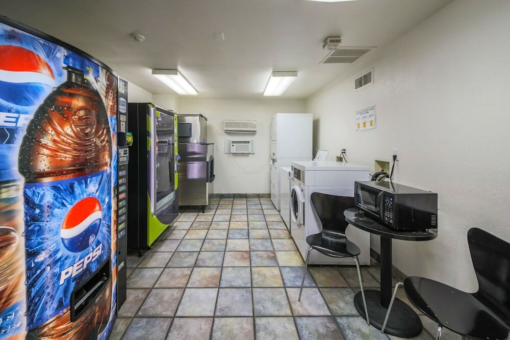 Фото Studio 6 Greensboro, Nc - I-40